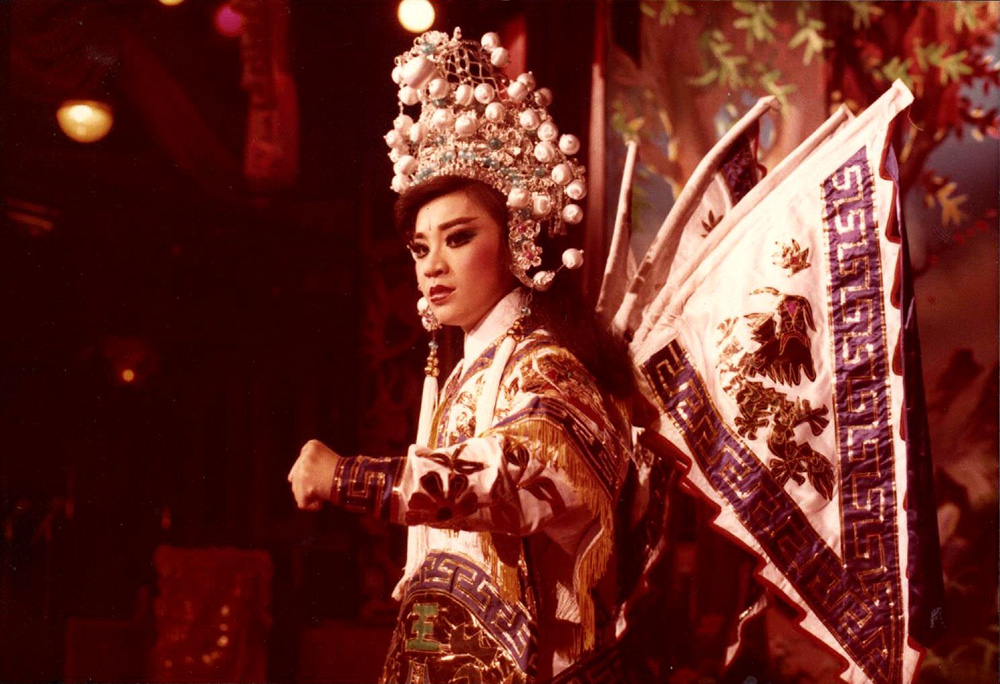 《父子情深》演出劇照，陳昭香以男主角關山月獲「最佳生角獎」。
